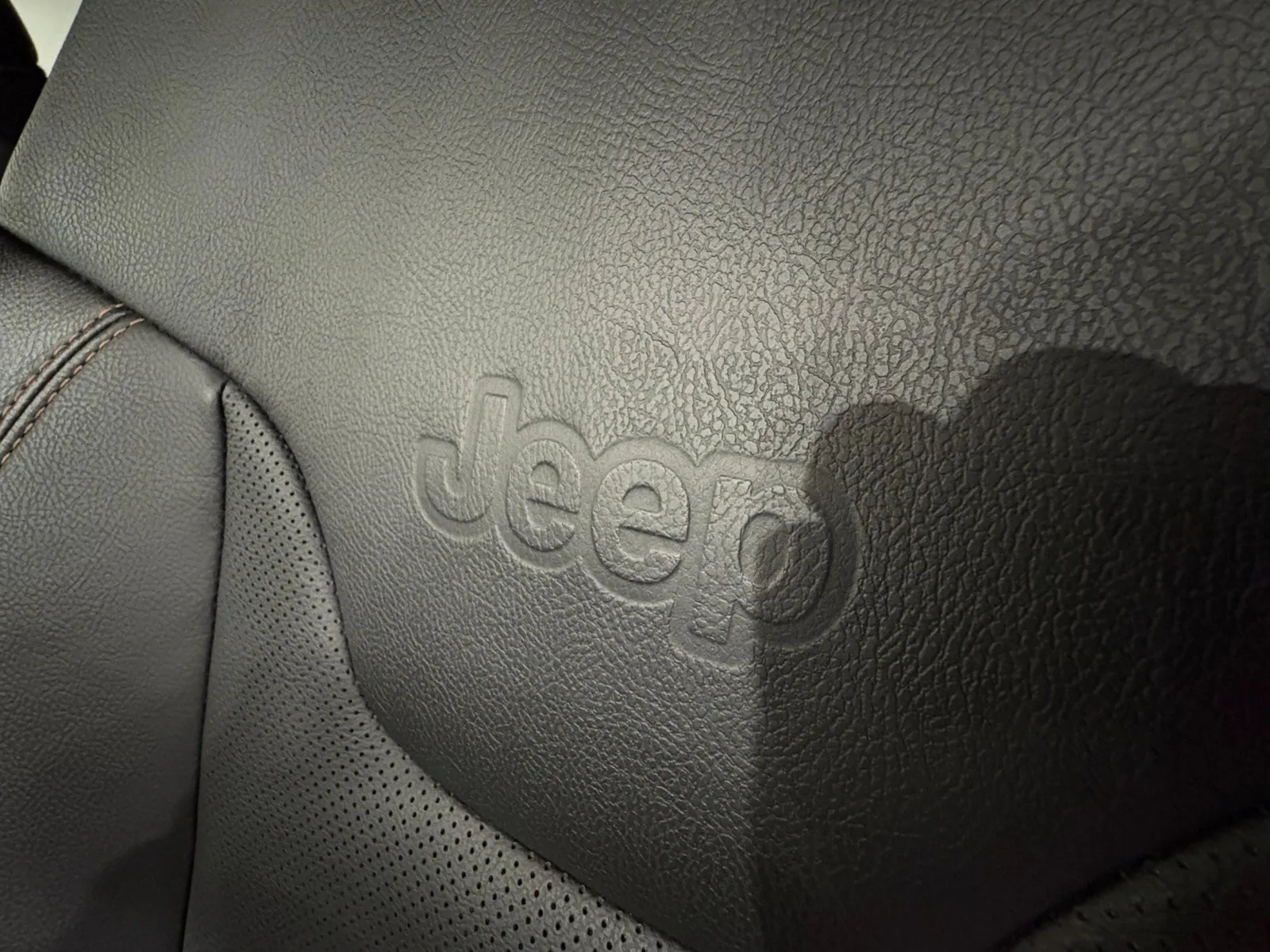 2022 Jeep Compass (RED) Edition - Photo 12