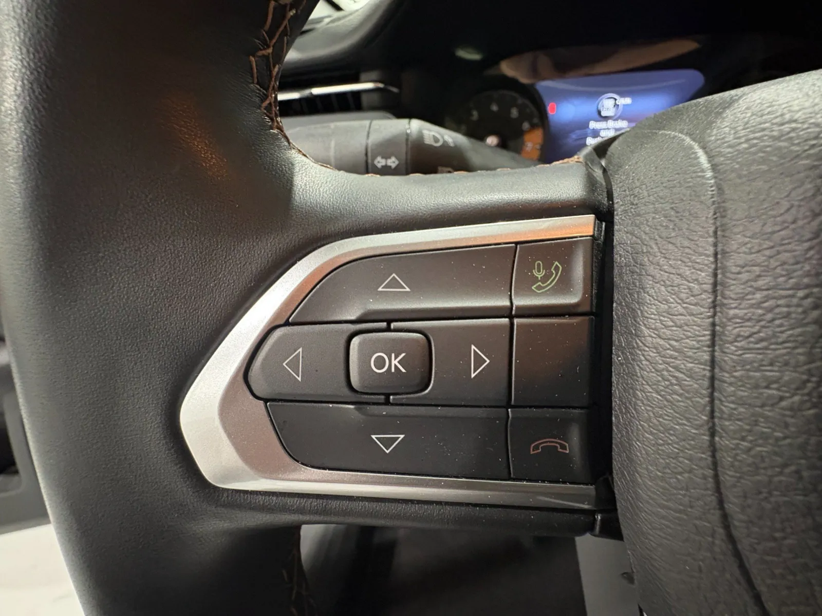 2022 Jeep Compass (RED) Edition - Photo 14