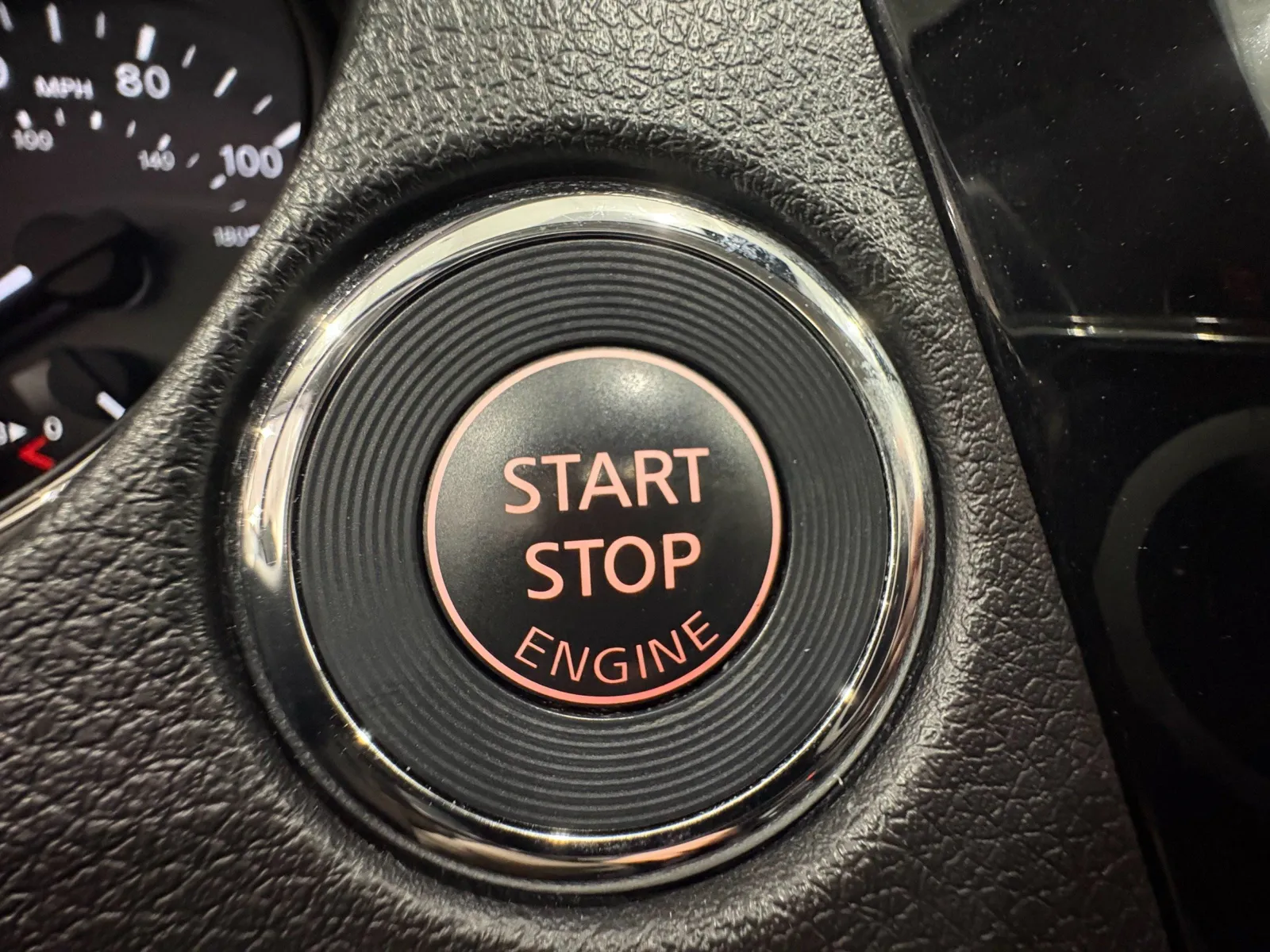 2019 Nissan Rogue Sport SV - Photo 25