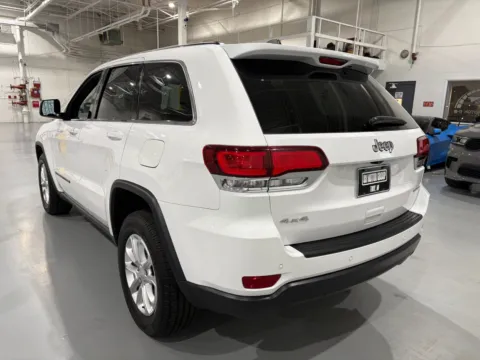 More photos of 2022 Jeep Grand Cherokee WK Laredo E 4x4 at 8-11 Motor Group, Inc., MI