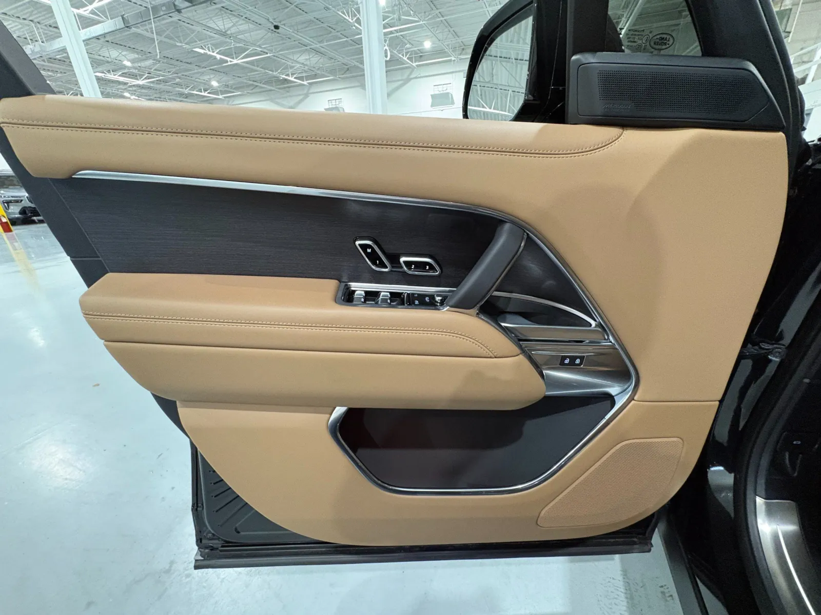2026 Land Rover Range Rover SE - Photo 36