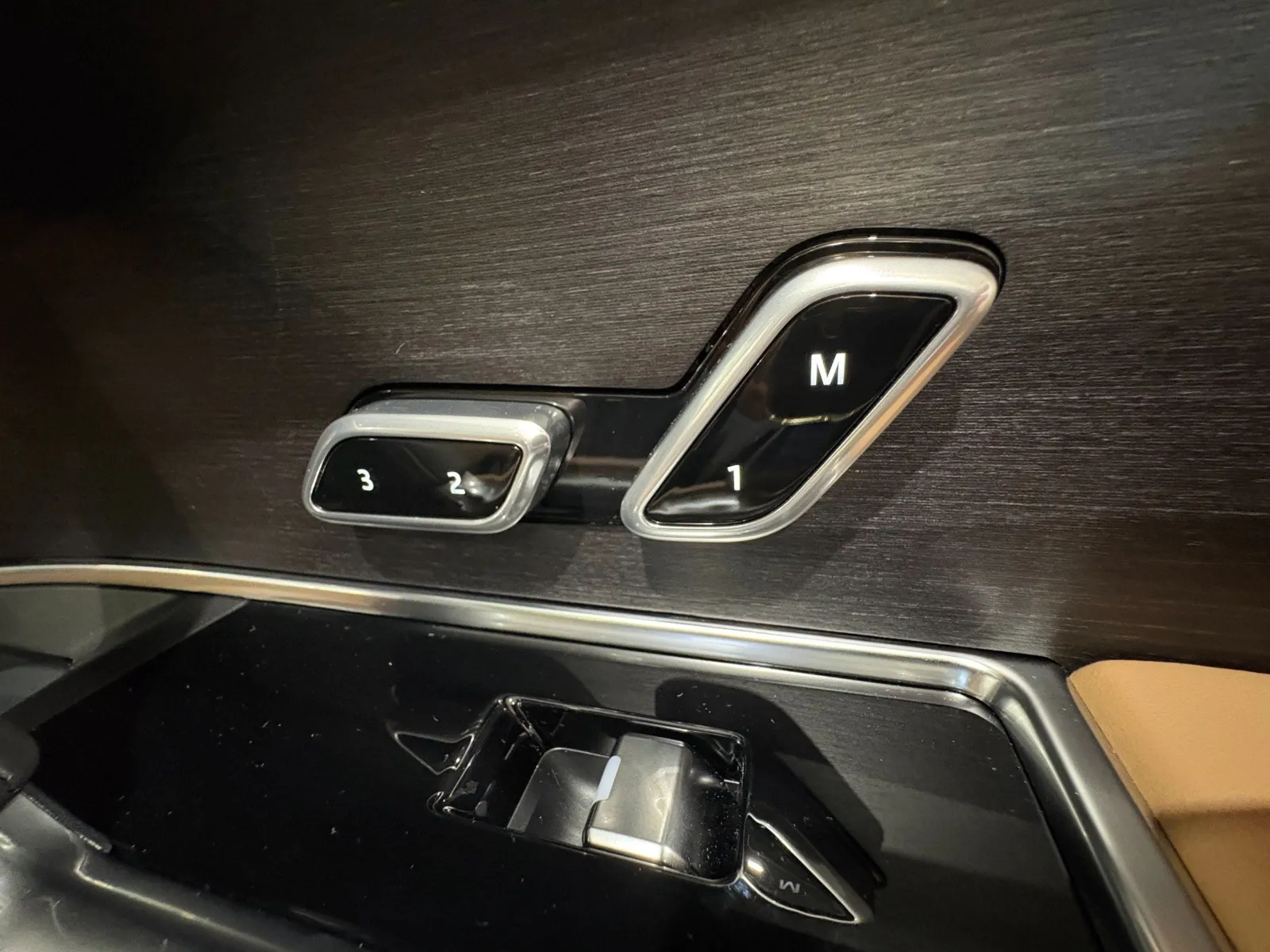 2026 Land Rover Range Rover SE - Photo 56