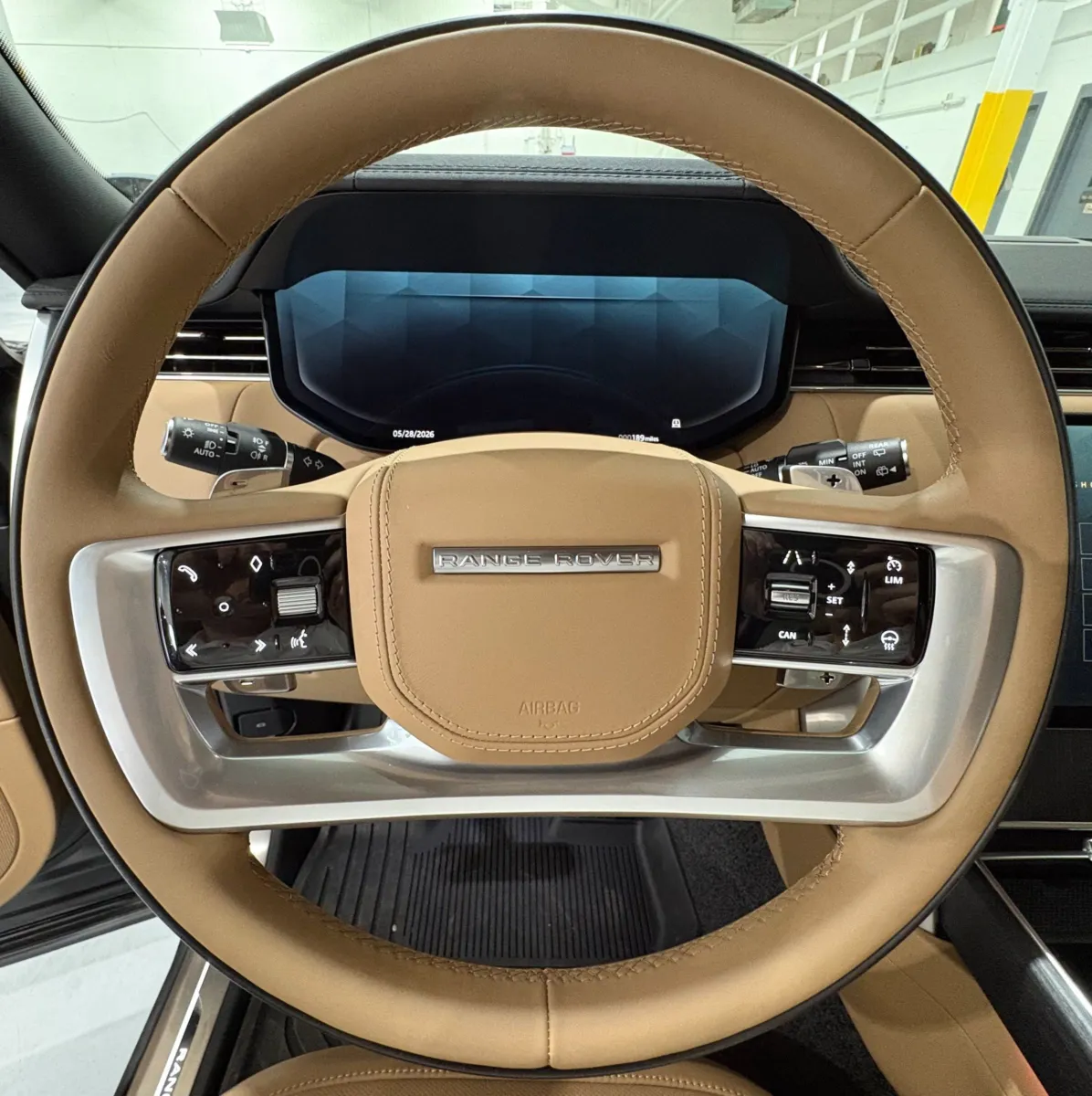 2026 Land Rover Range Rover SE - Photo 11