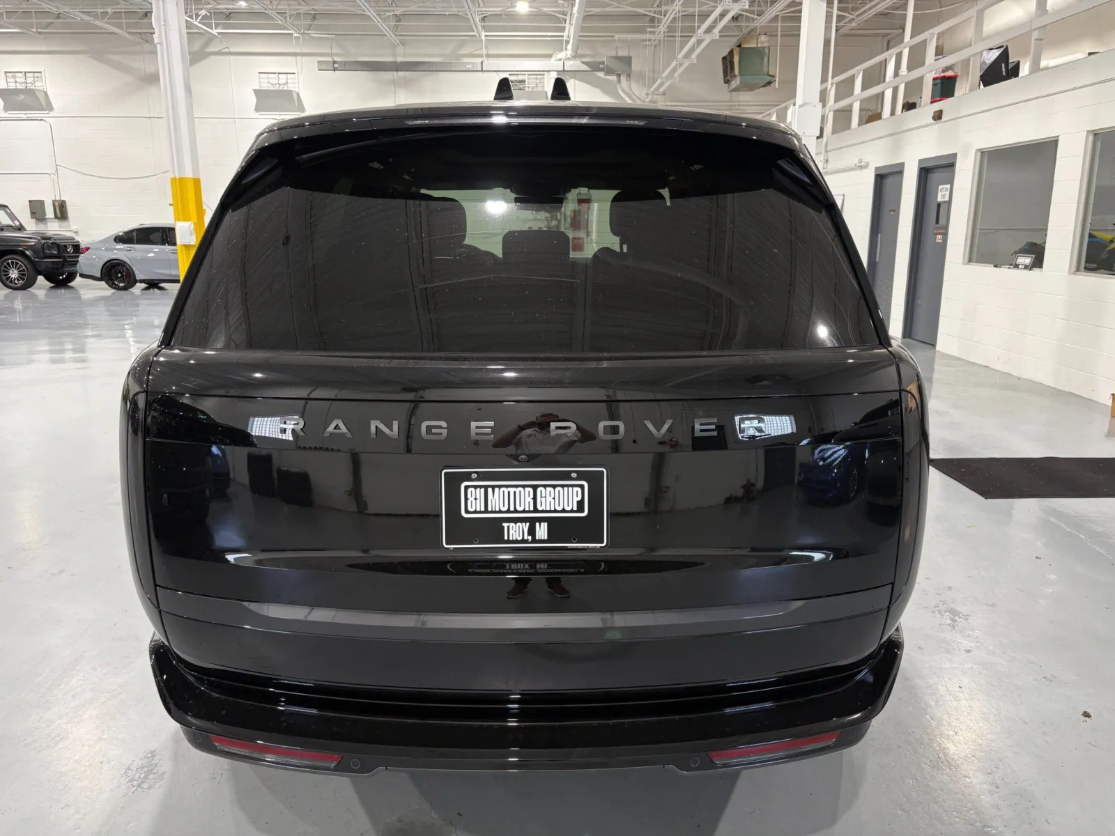 2026 Land Rover Range Rover SE - Photo 6