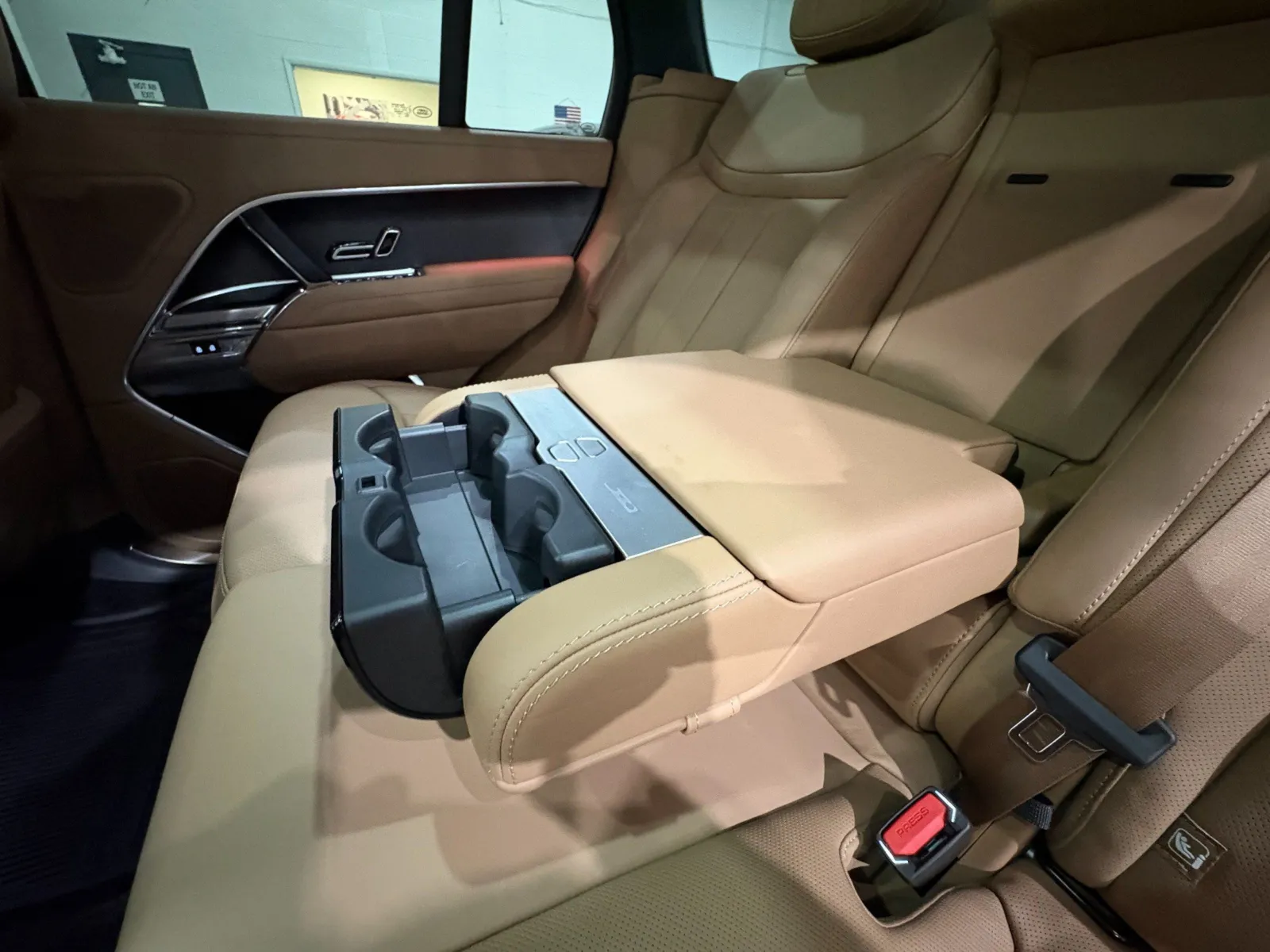 2026 Land Rover Range Rover SE - Photo 40