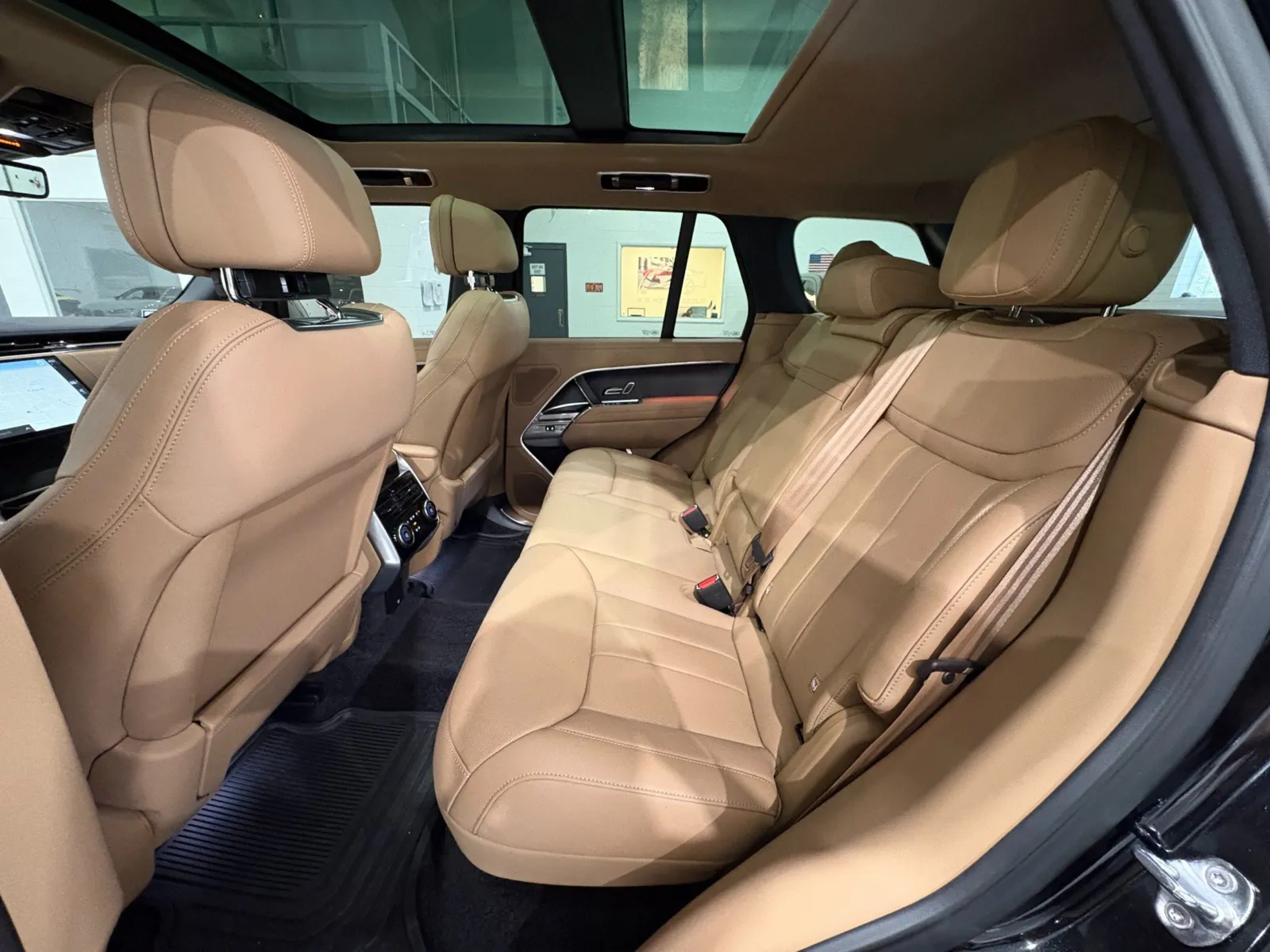 2026 Land Rover Range Rover SE - Photo 39