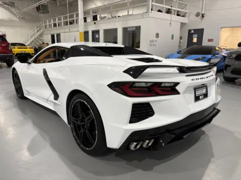 More photos of 2021 Chevrolet Corvette Stingray RWD Convertible 3LT at 8-11 Motor Group, Inc., MI