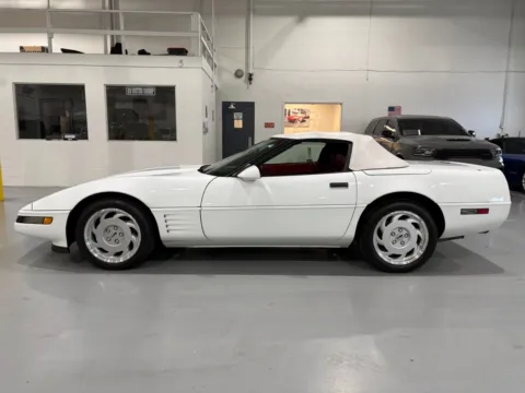 More photos of 1991 Chevrolet Corvette at 8-11 Motor Group, Inc., MI