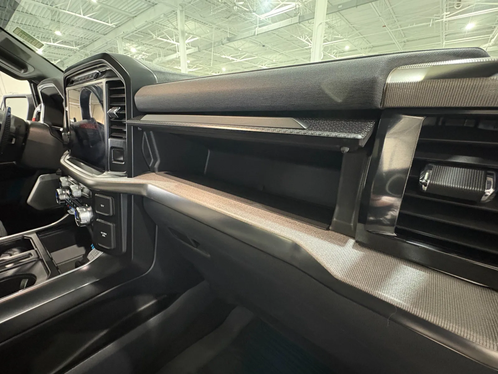 2022 Ford F-150 Raptor - Photo 60