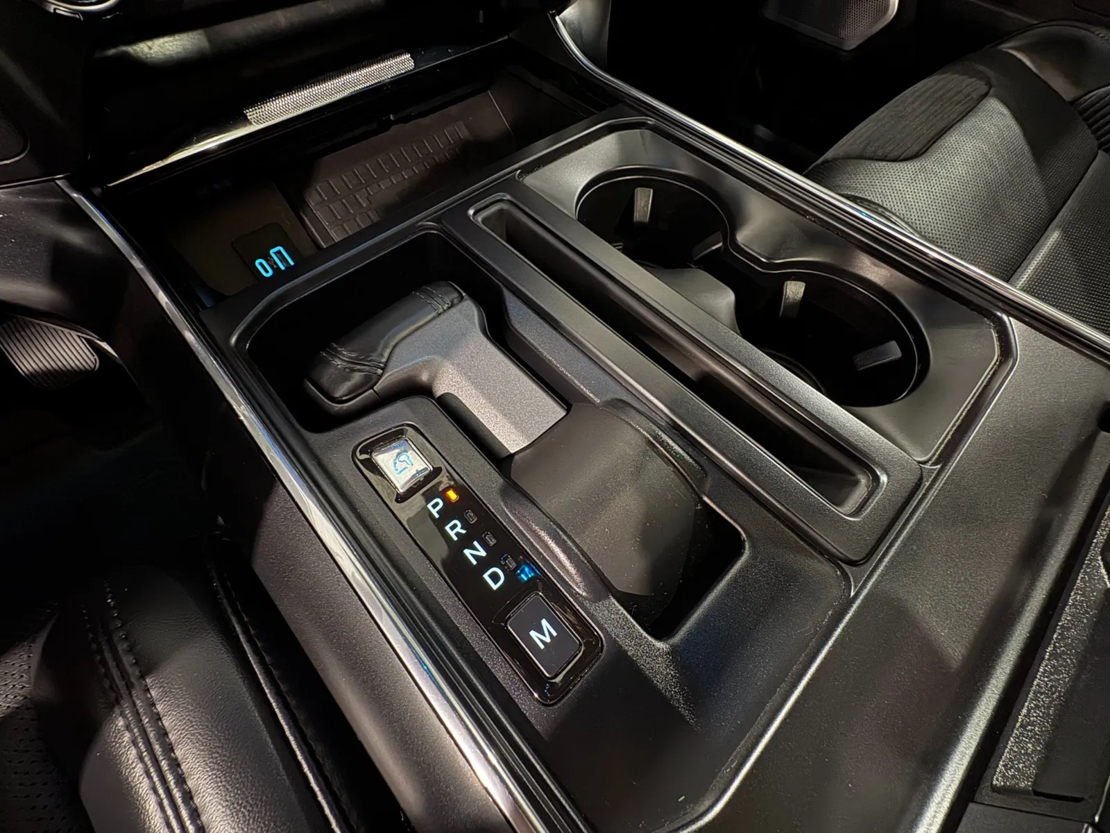 2022 Ford F-150 Raptor - Photo 31