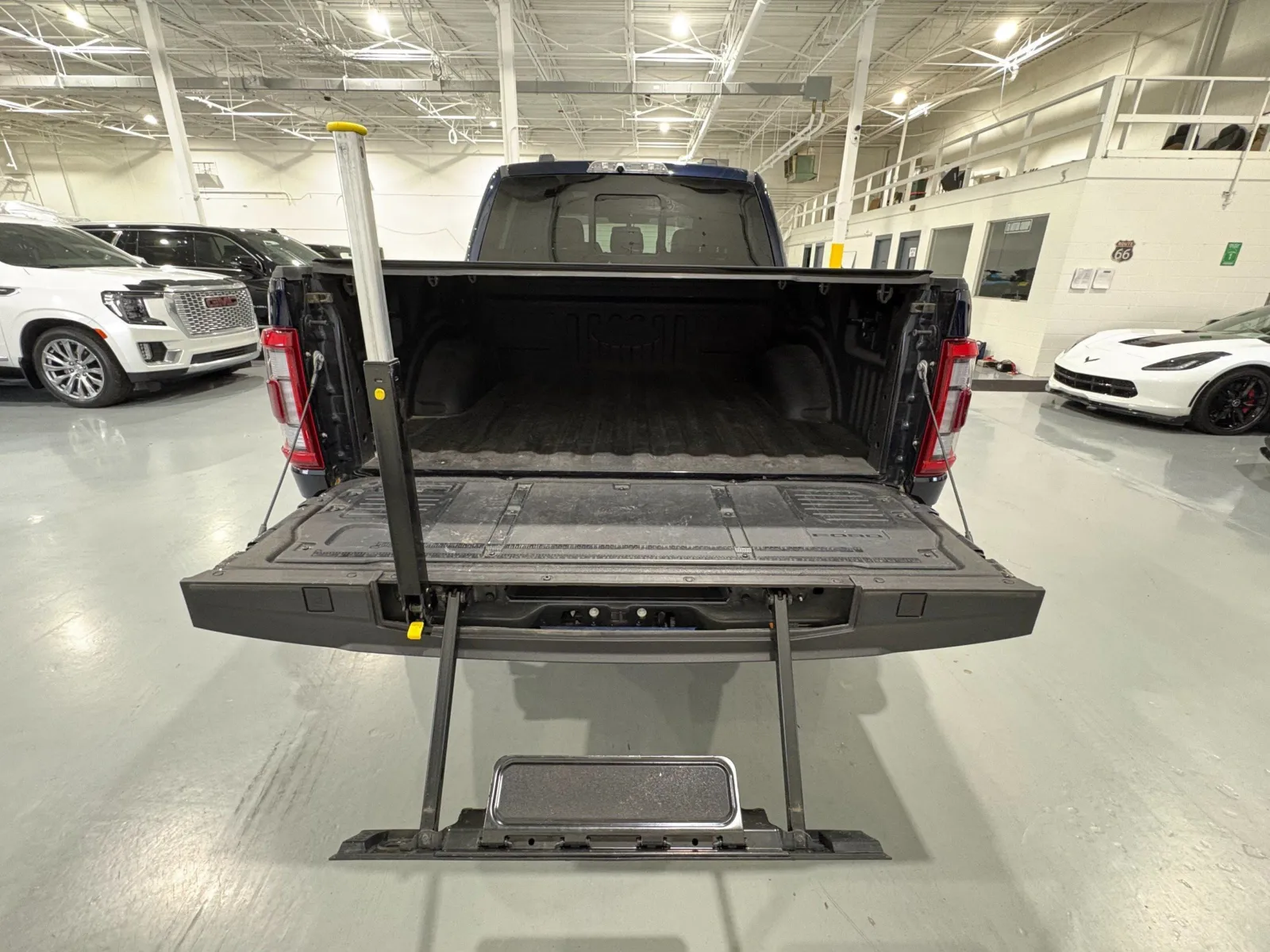 2022 Ford F-150 Raptor - Photo 54