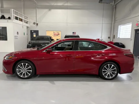 More photos of 2019 Lexus ES 350 at 8-11 Motor Group, Inc., MI
