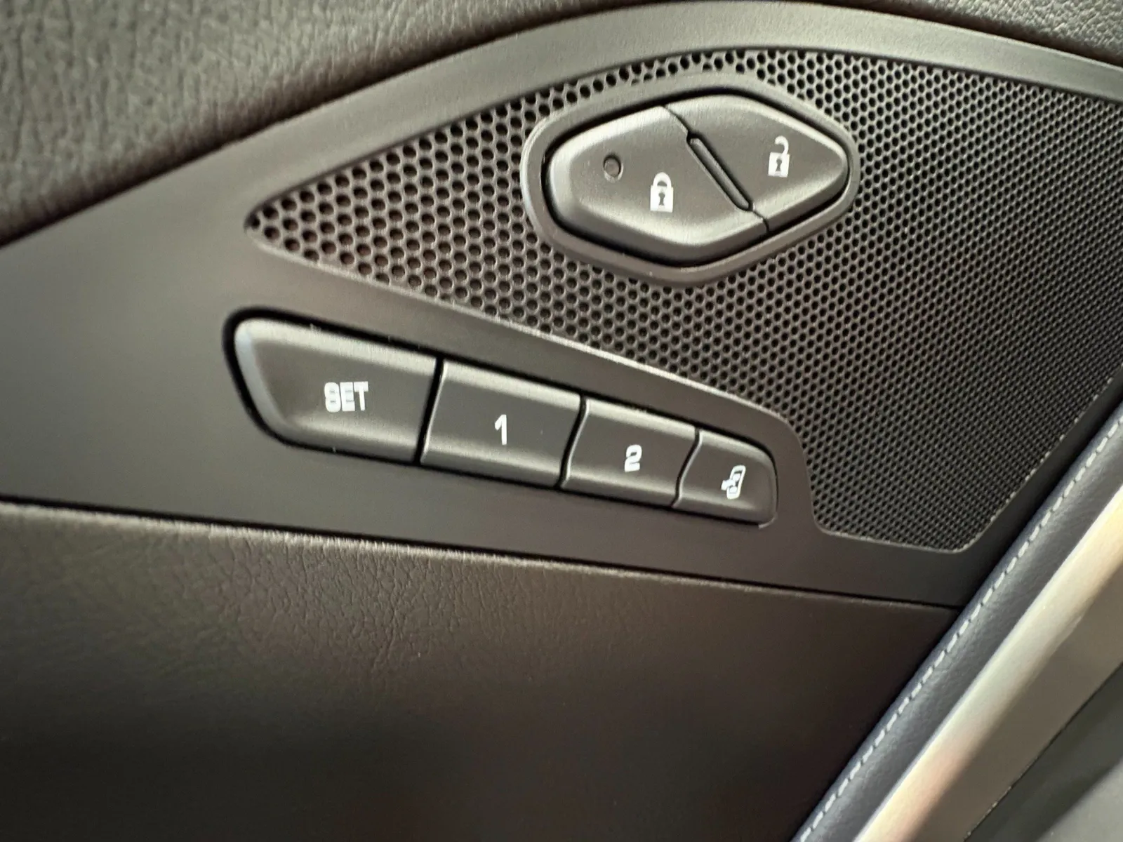 2016 Chevrolet Corvette 2LZ - Photo 40