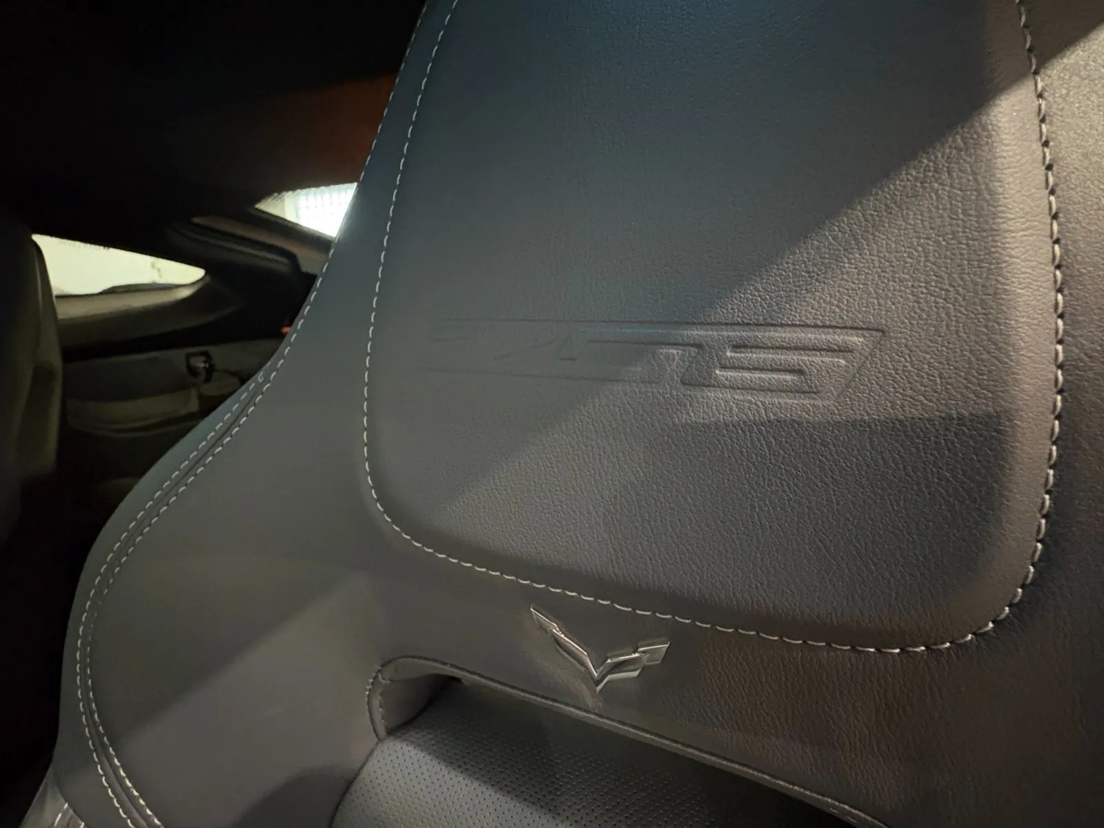 2016 Chevrolet Corvette 2LZ - Photo 12