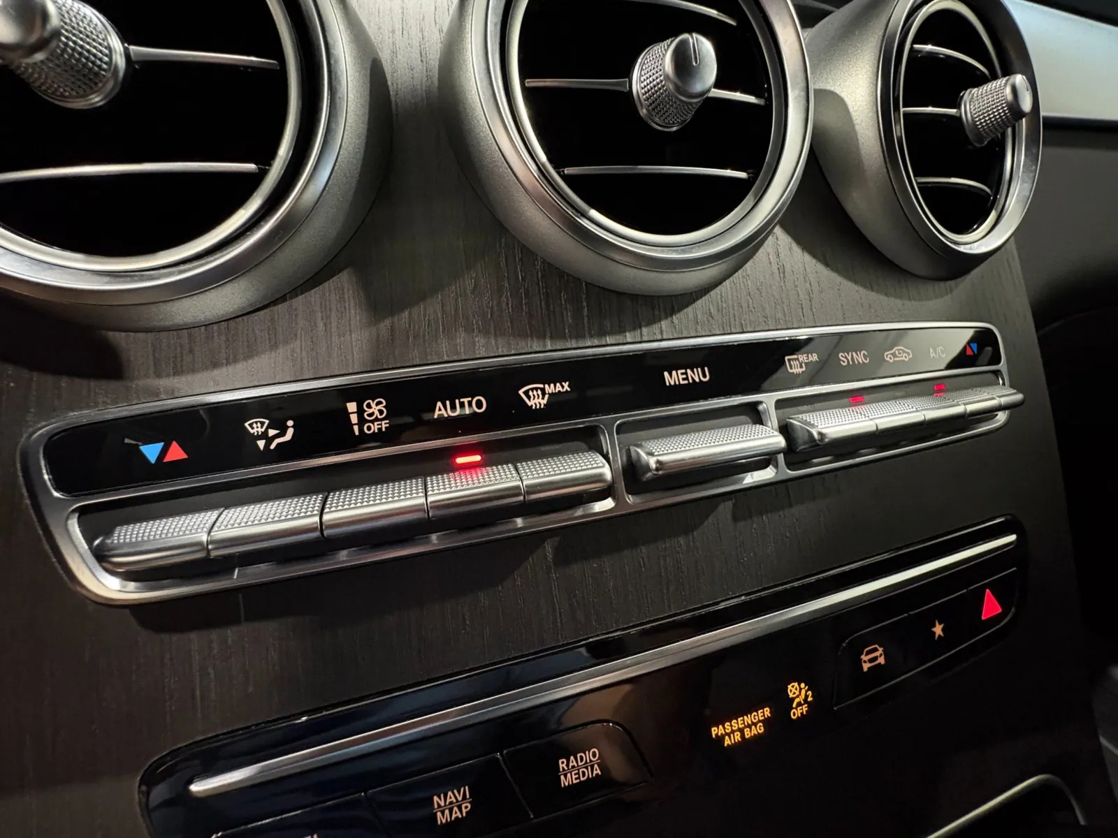 2022 Mercedes-Benz GLC Coupe GLC300 - Photo 24