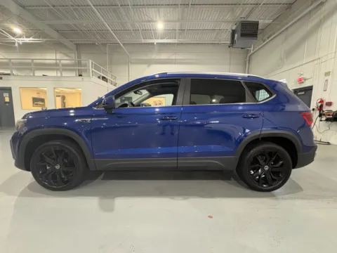 More photos of 2024 Volkswagen Taos 1.5T SE at 8-11 Motor Group, Inc., MI
