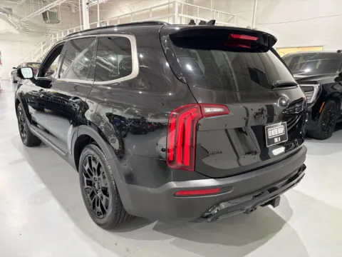 More photos of 2021 Kia Telluride SX at 8-11 Motor Group, Inc., MI