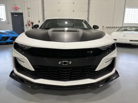 Photos of 2019 Chevrolet Camaro 2SS for sale in Troy, MI at 8-11 Motor Group, Inc.