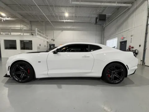 More photos of 2019 Chevrolet Camaro 2SS at 8-11 Motor Group, Inc., MI