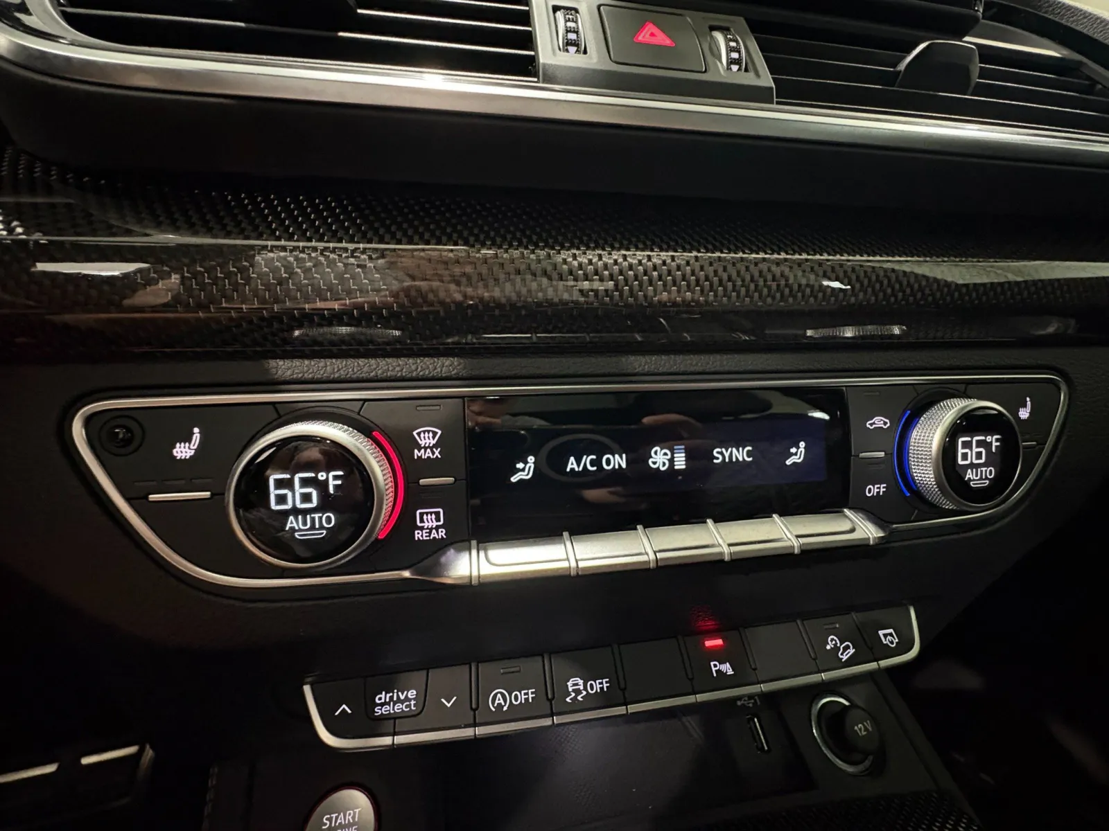 2023 Audi SQ5 Premium Plus - Photo 26