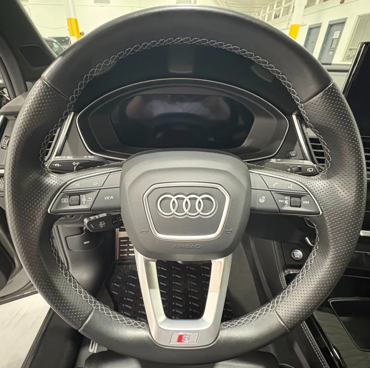 2023 Audi SQ5 Premium Plus - Photo 13