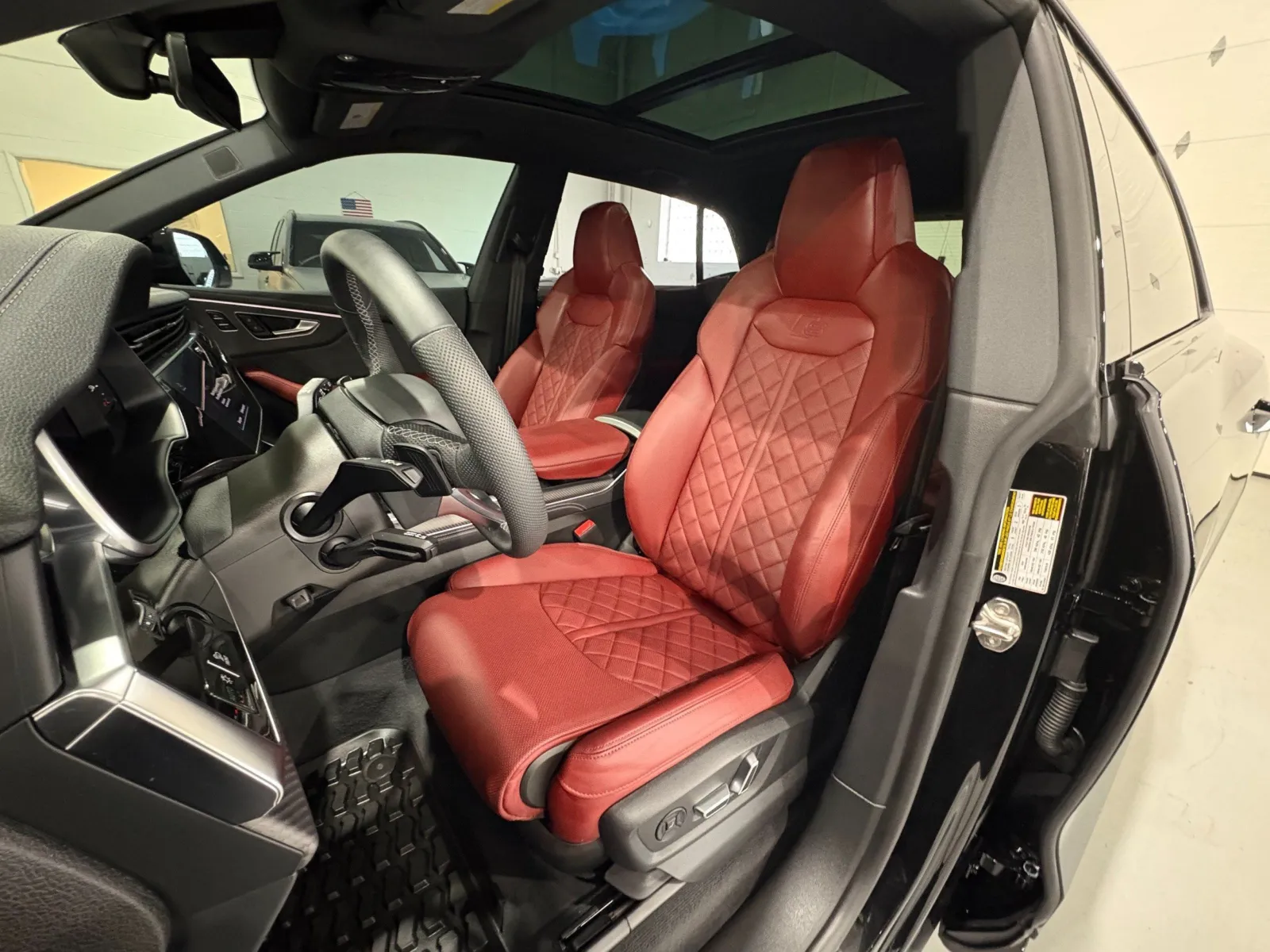 2026 Audi SQ8 Prestige - Photo 9