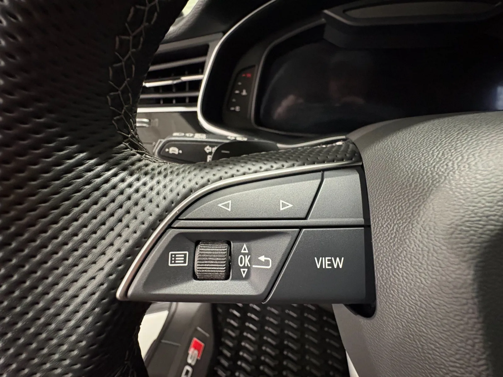 2026 Audi SQ8 Prestige - Photo 14