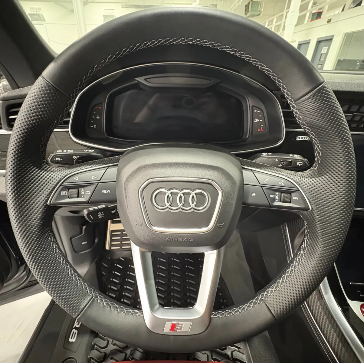 2026 Audi SQ8 Prestige - Photo 13