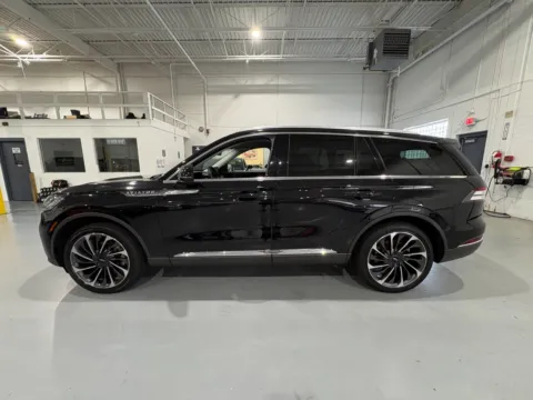 More photos of 2025 Lincoln Aviator Reserve at 8-11 Motor Group, Inc., MI