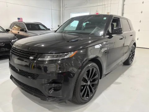 Another view of 2024 Land Rover Range Rover Sport Dynamic SE for sale in Troy, MI at 8-11 Motor Group, Inc.