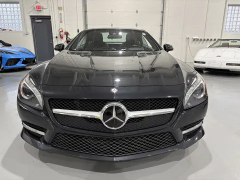 Photos of 2013 Mercedes-Benz SL 550 for sale in Troy, MI at 8-11 Motor Group, Inc.