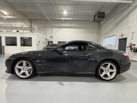 More photos of 2013 Mercedes-Benz SL 550 at 8-11 Motor Group, Inc., MI