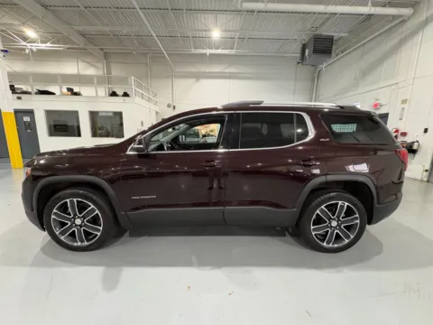 More photos of 2021 GMC Acadia AWD SLT at 8-11 Motor Group, Inc., MI
