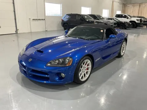 Another view of 2006 Dodge Viper SRT-10 for sale in Troy, MI at 8-11 Motor Group, Inc.
