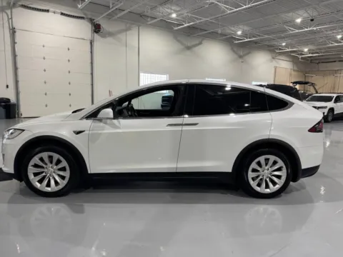More photos of 2020 Tesla Model X Long Range Plus at 8-11 Motor Group, Inc., MI