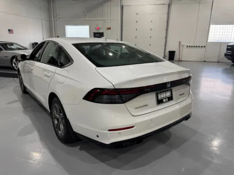 More photos of 2023 Honda Accord Hybrid EX-L at 8-11 Motor Group, Inc., MI