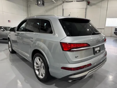 More photos of 2025 Audi Q7 quattro Premium 55 TFSI at 8-11 Motor Group, Inc., MI