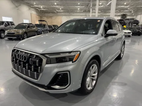 Another view of 2025 Audi Q7 quattro Premium 55 TFSI for sale in Troy, MI at 8-11 Motor Group, Inc.