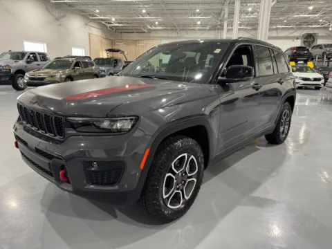 Another view of 2022 Jeep Grand Cherokee Trailhawk for sale in Troy, MI at 8-11 Motor Group, Inc.