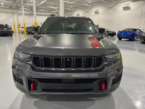 Photos of 2022 Jeep Grand Cherokee Trailhawk for sale in Troy, MI at 8-11 Motor Group, Inc.