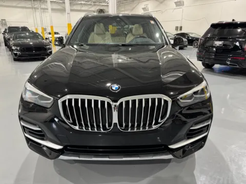Photos of 2022 BMW X5 xDrive40i for sale in Troy, MI at 8-11 Motor Group, Inc.