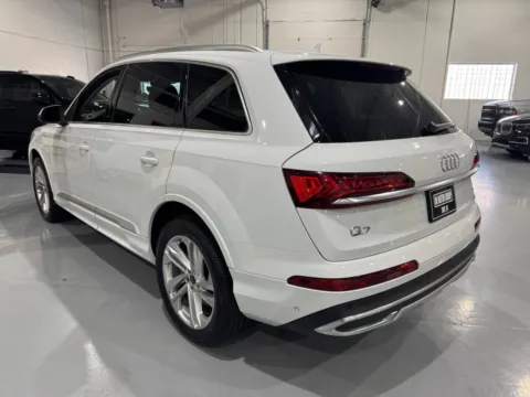 More photos of 2023 Audi Q7 quattro Premium 45 TFSI at 8-11 Motor Group, Inc., MI