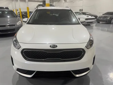 Photos of 2019 Kia Niro LX for sale in Troy, MI at 8-11 Motor Group, Inc.