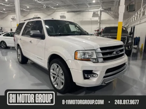 White 2017 Ford Expedition Platinum for sale in Troy, MI