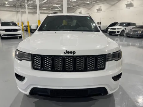Photos of 2020 Jeep Grand Cherokee Altitude for sale in Troy, MI at 8-11 Motor Group, Inc.