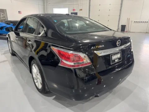More photos of 2014 Nissan Altima 2.5 SV at 8-11 Motor Group, Inc., MI