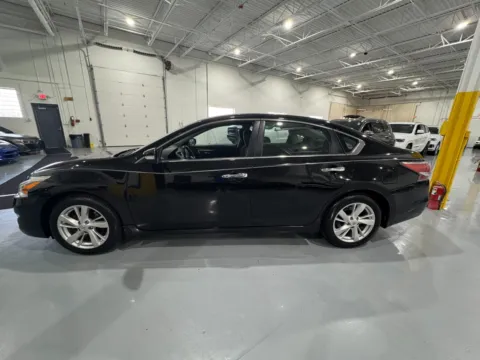 More photos of 2014 Nissan Altima 2.5 SV at 8-11 Motor Group, Inc., MI