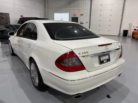 More photos of 2007 Mercedes-Benz E 350 4MATIC at 8-11 Motor Group, Inc., MI