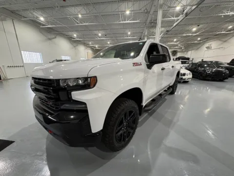 Another view of 2021 Chevrolet Silverado 1500 4WD Crew Cab Short Bed LT Trail Boss for sale in Troy, MI at 8-11 Motor Group, Inc.