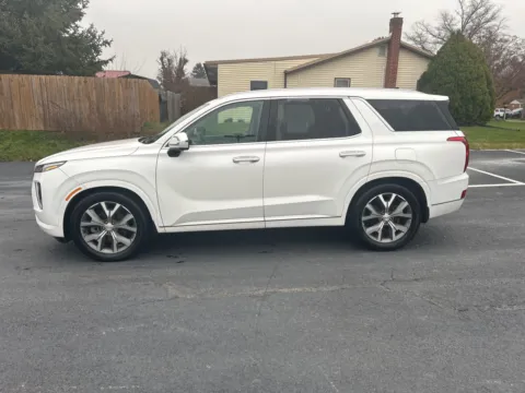 Another view of 2022 Hyundai Palisade Limited for sale in Chambersburg, PA at Kyner's Auto Sales, Inc.